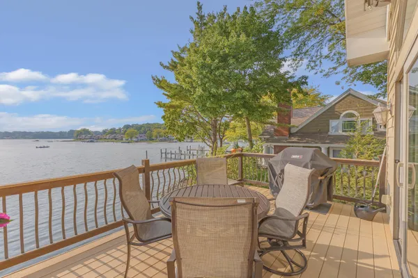 $1,279,900 | 17533 North Fruitport Road, Unit 6, Spring Lake, MI 49456