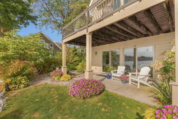 $1,279,900 | 17533 North Fruitport Road, Unit 6, Spring Lake, MI 49456