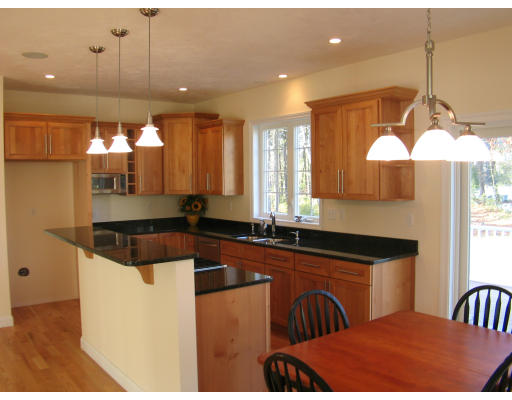 3 Pineneedle Lane Georgetown, MA 01833 - Photo 4 of 6 Gallery Image 4