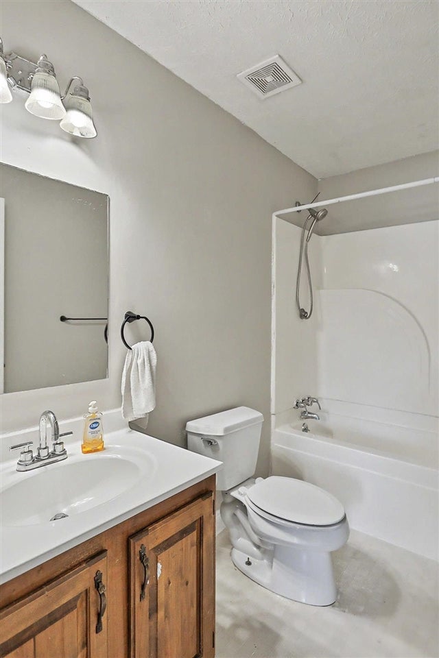 844 Witt Road Bowling Green, KY 42101 - Photo 14 of 26 Gallery Image 14