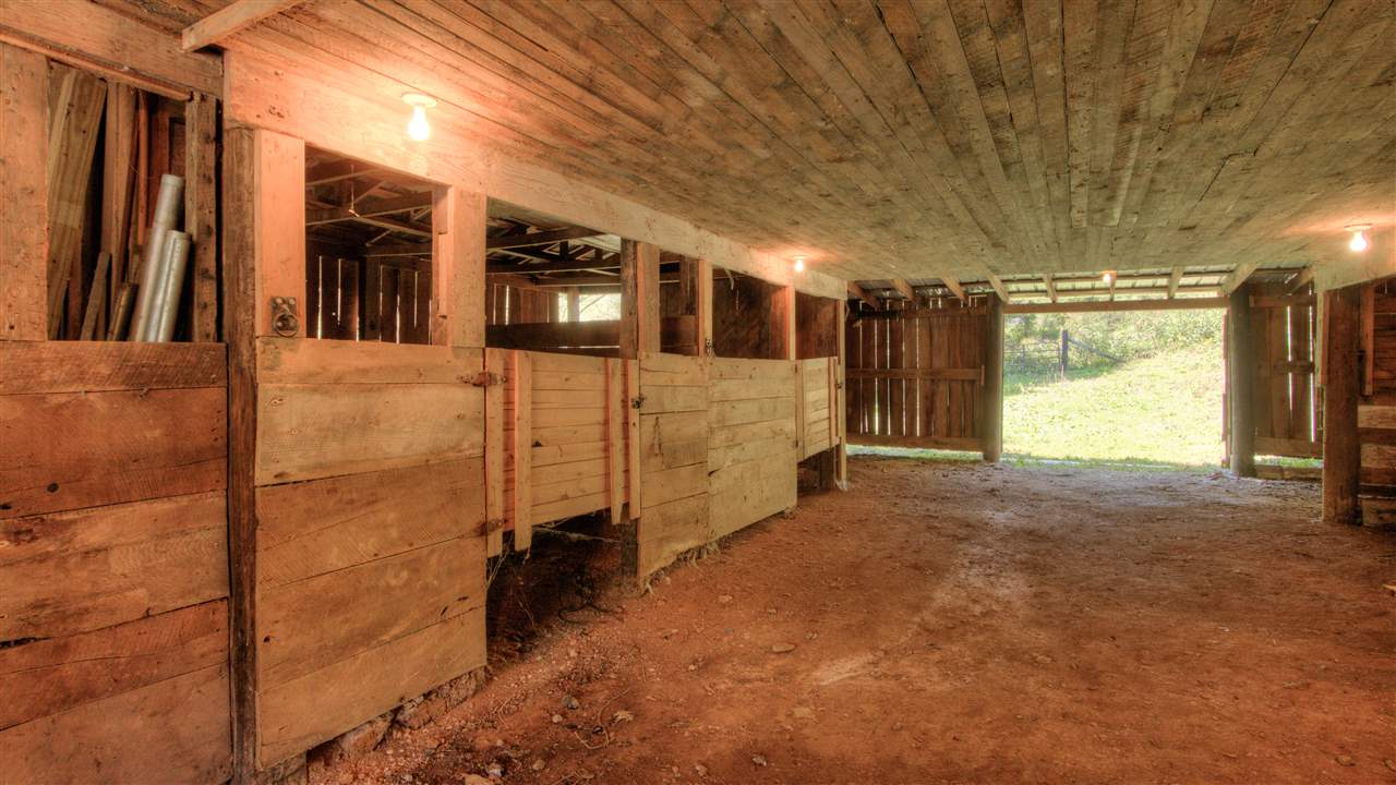 4383 Hughes Branch Road Huntington, WV 25701 - Photo 31 of 32 Gallery Image 31