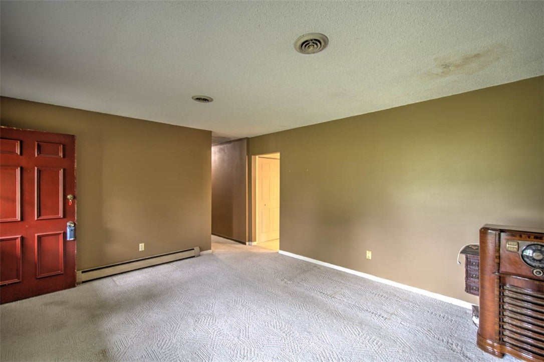 3432 Desert Inn Road Decatur, IL 62526 - Photo 9 of 27 Gallery Image 9