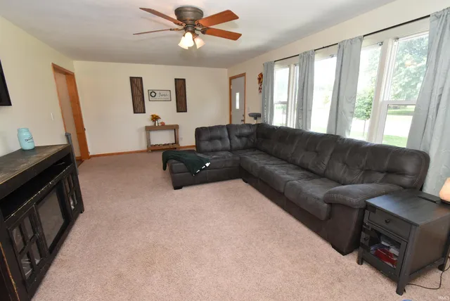 $239,999 | 307 North Washington Avenue, Fowler, IN 47944