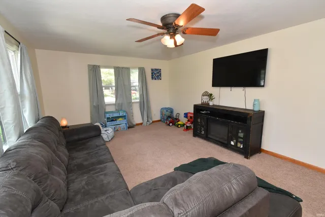 $239,999 | 307 North Washington Avenue, Fowler, IN 47944