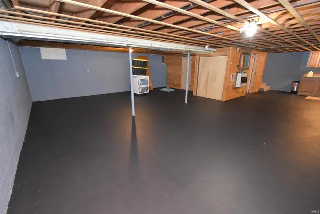 $239,999 | 307 North Washington Avenue, Fowler, IN 47944