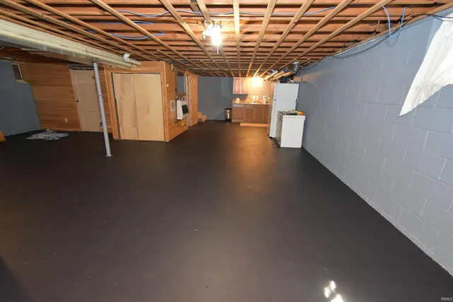 $239,999 | 307 North Washington Avenue, Fowler, IN 47944