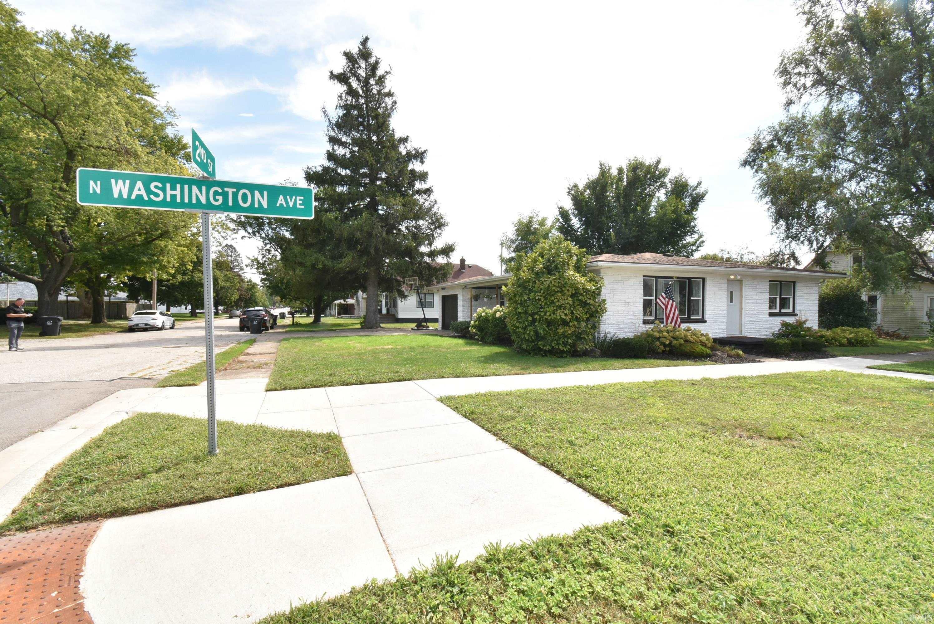 307 North Washington Avenue Fowler, IN 47944 - Photo 3 of 36