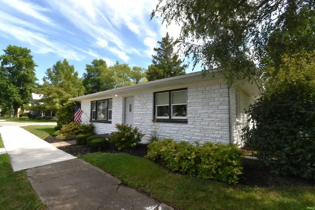 $244,999 | 307 North Washington Avenue, Fowler, IN 47944