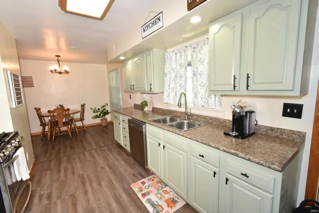 $239,999 | 307 North Washington Avenue, Fowler, IN 47944