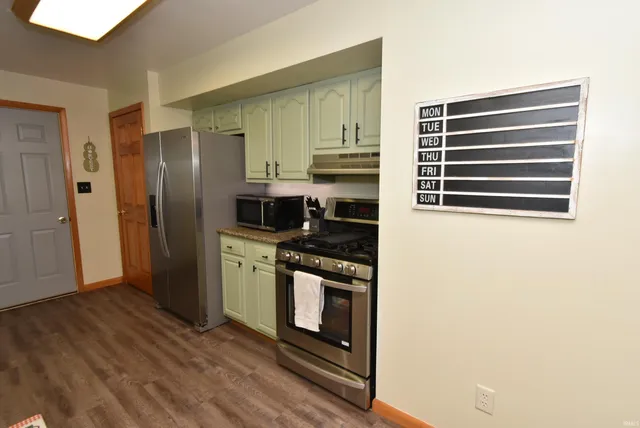 $239,999 | 307 North Washington Avenue, Fowler, IN 47944