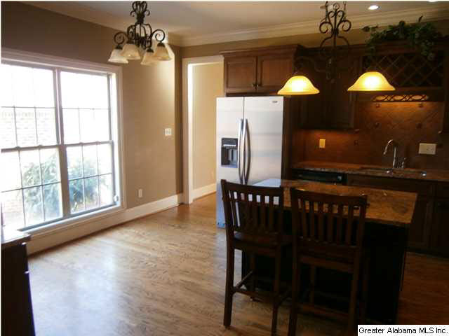 784 Bainbridge Court Birmingham, AL 35210 - Photo 6 of 26