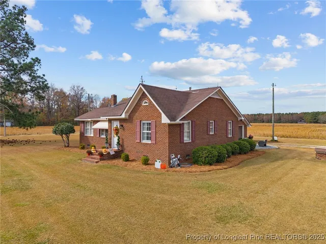 $279,000 | 1752 Lee-Johnson Road, Dunn, NC 28334