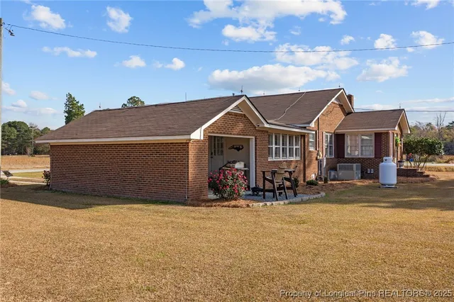 $279,000 | 1752 Lee-Johnson Road, Dunn, NC 28334