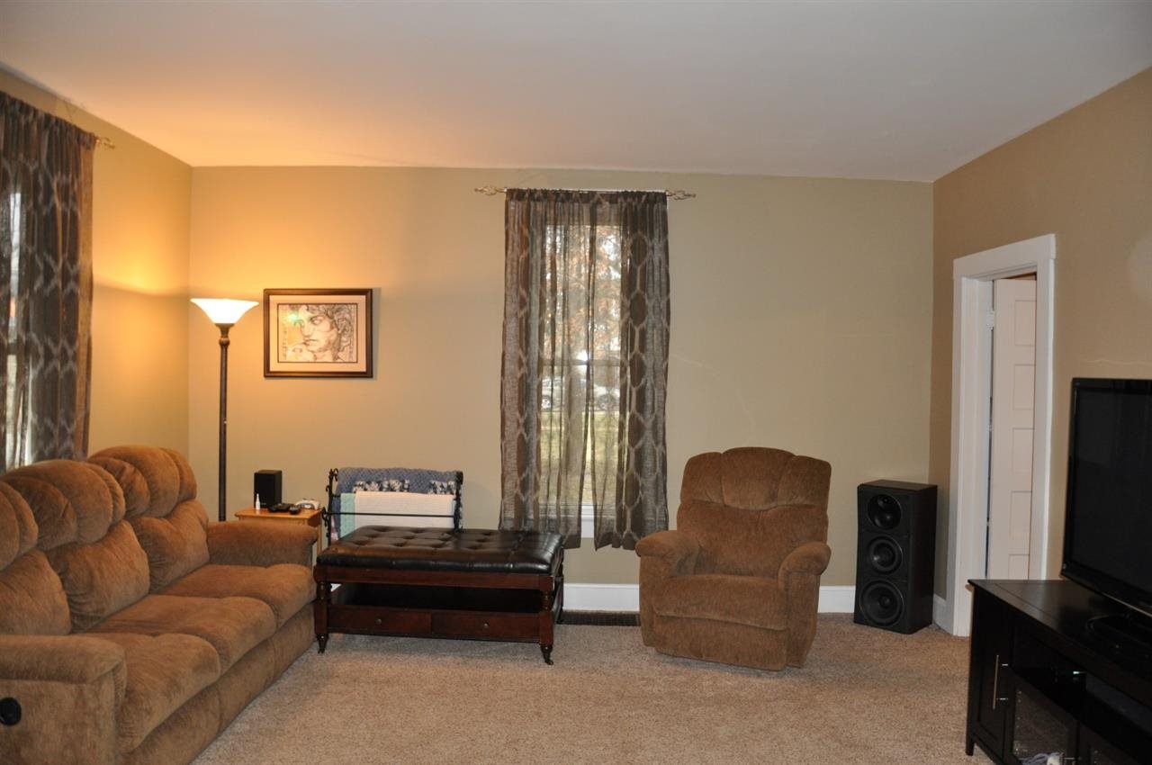 5116 Nation Road Mount Vernon, IN 47620 - Photo 3 of 18 Gallery Image 3