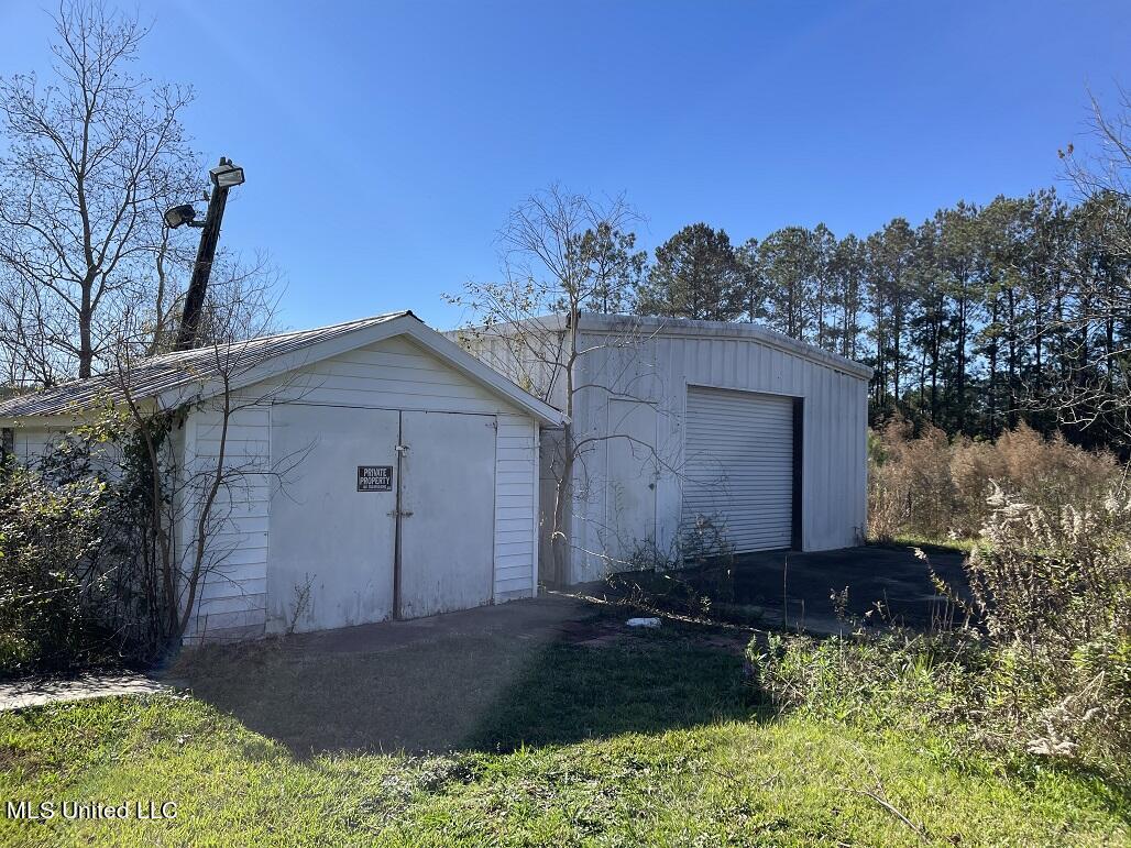 158 Ceasar Road Picayune, MS 39466 - Photo 17 of 23 Shed_Workshop