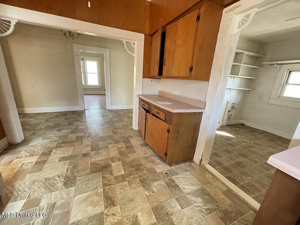 158 Ceasar Road Picayune, MS 39466 - Photo 8 of 23 Kitchen