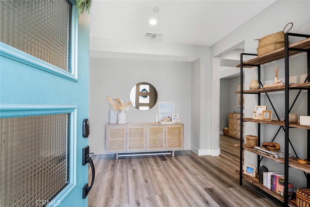 2018 Risborough Court Bakersfield, CA 93311 - Photo 3 of 73