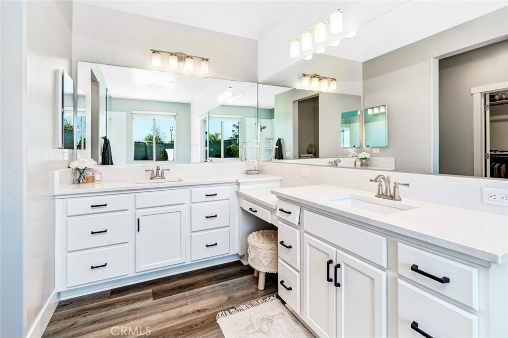 2018 Risborough Court Bakersfield, CA 93311 - Photo 33 of 73 a spacious bathroom with a double vanity sink mirror and