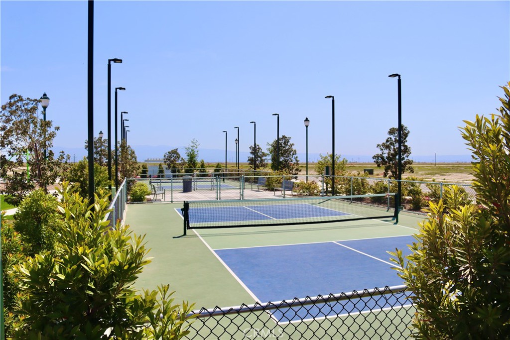 2018 Risborough Court Bakersfield, CA 93311 - Photo 64 of 73