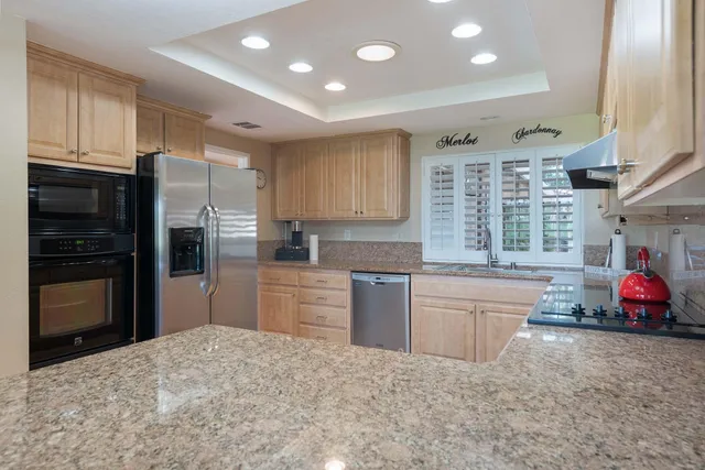 $569,000 | 82 Presidio Place, Palm Desert, CA 92260