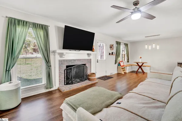 $305,000 | 123 State Rd S-42-9281, Moore, SC 29369