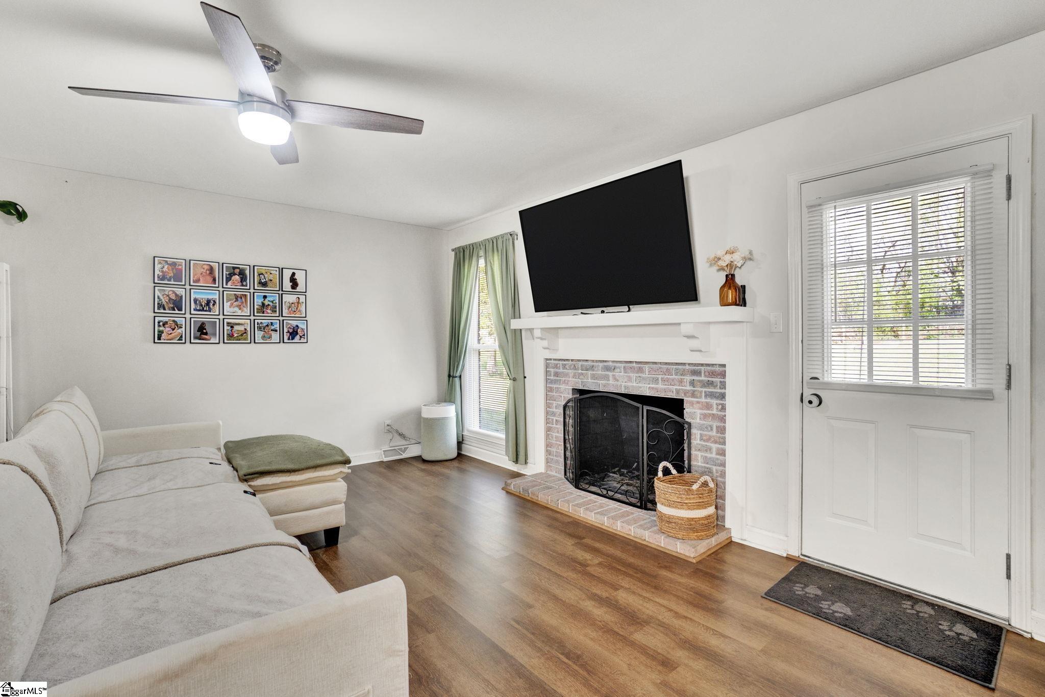 123 State Rd S-42-9281 Moore, SC 29369 - Photo 2 of 43