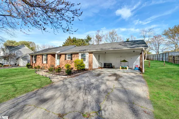 $305,000 | 123 State Rd S-42-9281, Moore, SC 29369