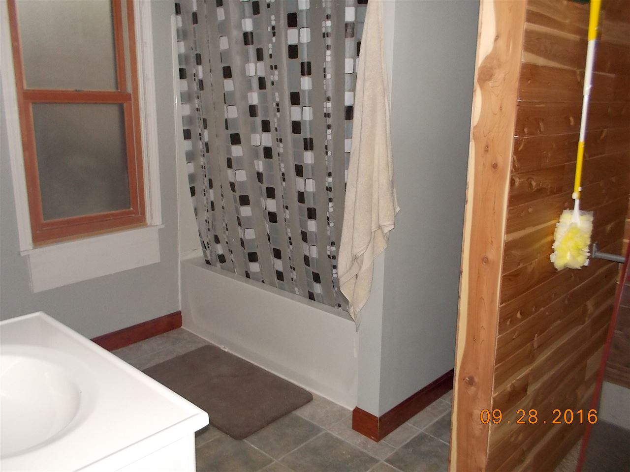 521 Madison Street Decatur, IN 46733 - Photo 11 of 22