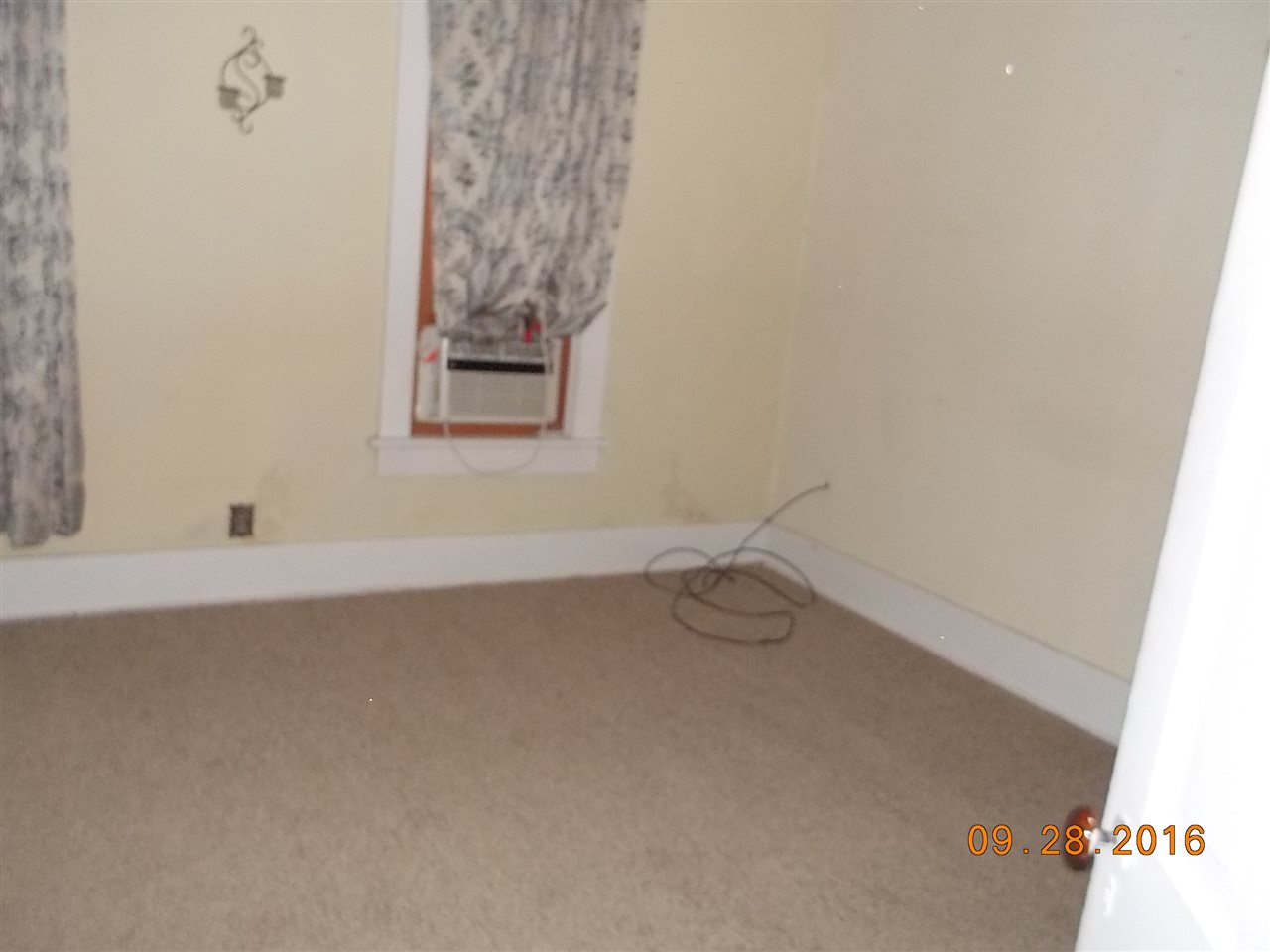 521 Madison Street Decatur, IN 46733 - Photo 10 of 22