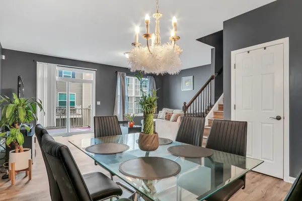$359,900 | 214 Lionel Drive, Grayslake, IL 60030