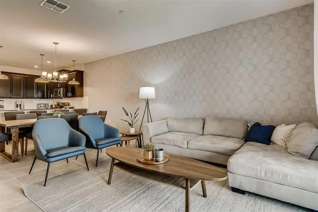 $2,200 | 545 Ocean Course Avenue, Unit 545, Davenport, FL 33896