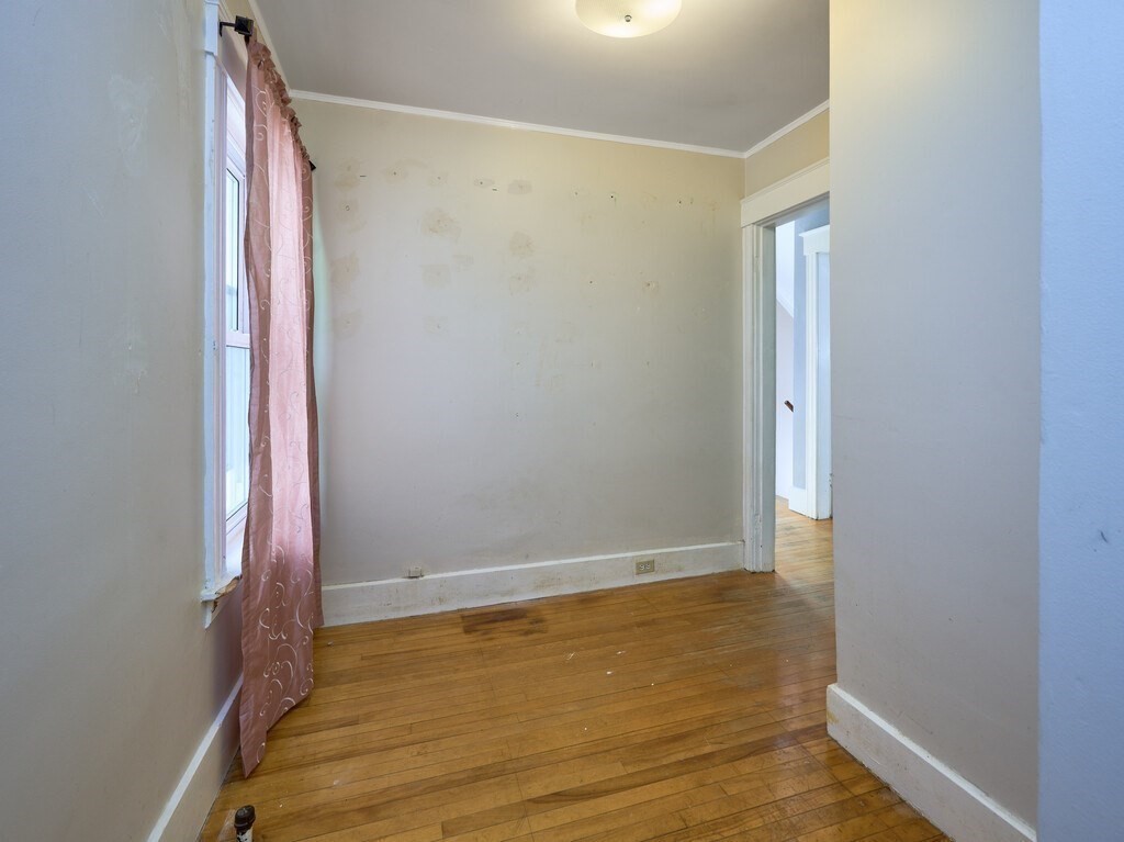88 Beaconsfield Road Worcester, MA 01602 - Photo 22 of 34 a view of room