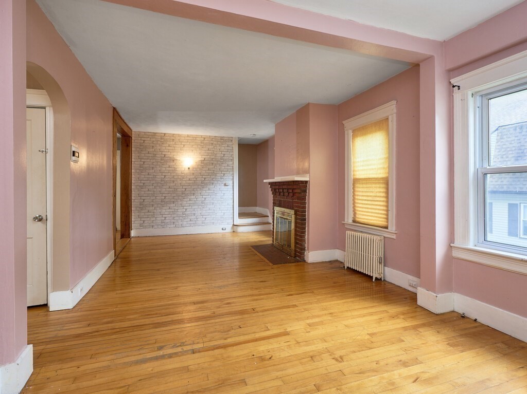 88 Beaconsfield Road Worcester, MA 01602 - Photo 5 of 34 a view of livingroom with window