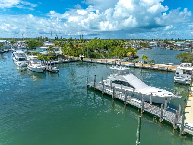 $225,000 | 1466 Overseas Highway, Unit SLIP 7, Marathon, FL 33050