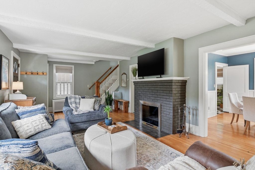 15 Ripley Street Wilbraham, MA 01095 - Photo 2 of 41