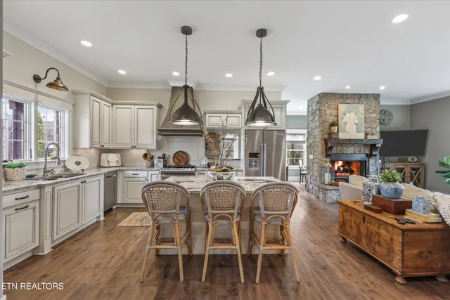 $1,325,000 | 1324 Davis Lane, Knoxville, TN 37922