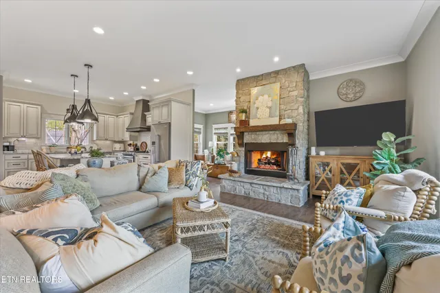 $1,325,000 | 1324 Davis Lane, Knoxville, TN 37922