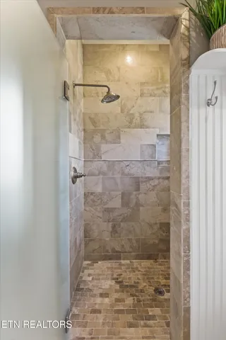 $1,325,000 | 1324 Davis Lane, Knoxville, TN 37922