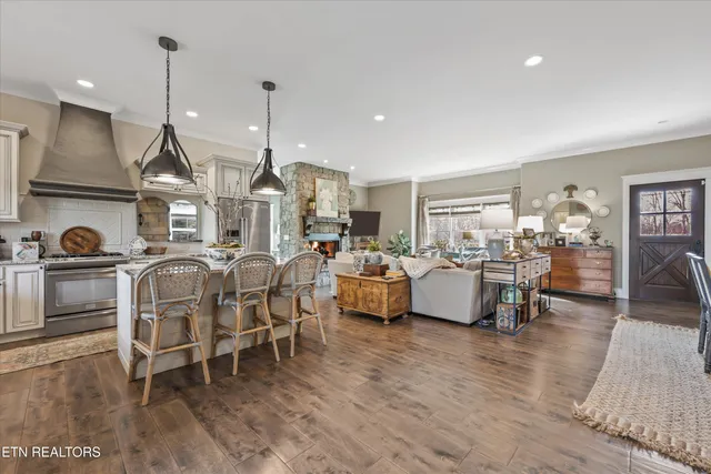 $1,325,000 | 1324 Davis Lane, Knoxville, TN 37922