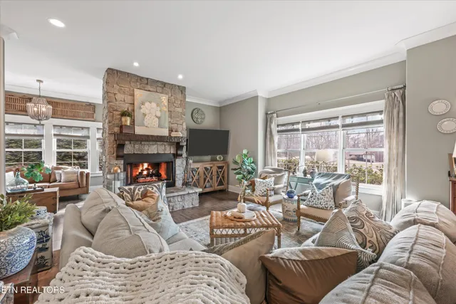 $1,325,000 | 1324 Davis Lane, Knoxville, TN 37922