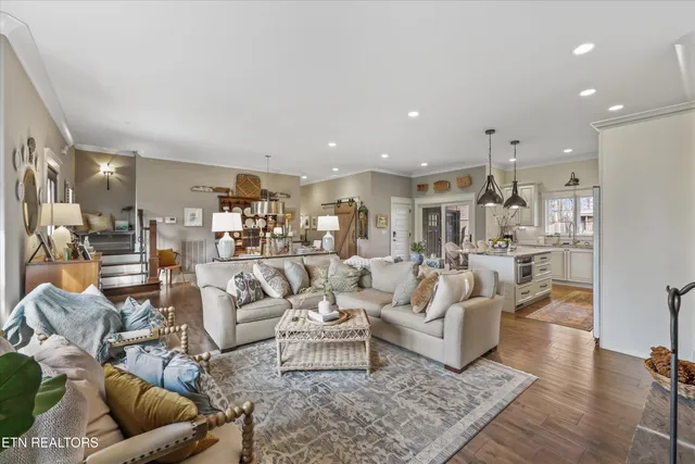 $1,325,000 | 1324 Davis Lane, Knoxville, TN 37922