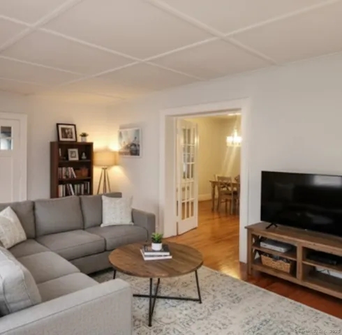 $300,015 | 9 Brewster Street, Waterbury, CT 06704