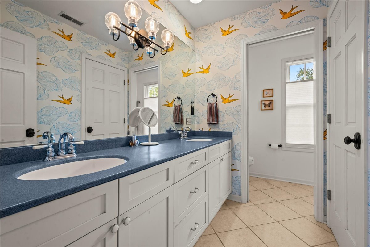 1255 Warrington Road Deerfield, IL 60015 - Photo 19 of 38 Gallery Image 19