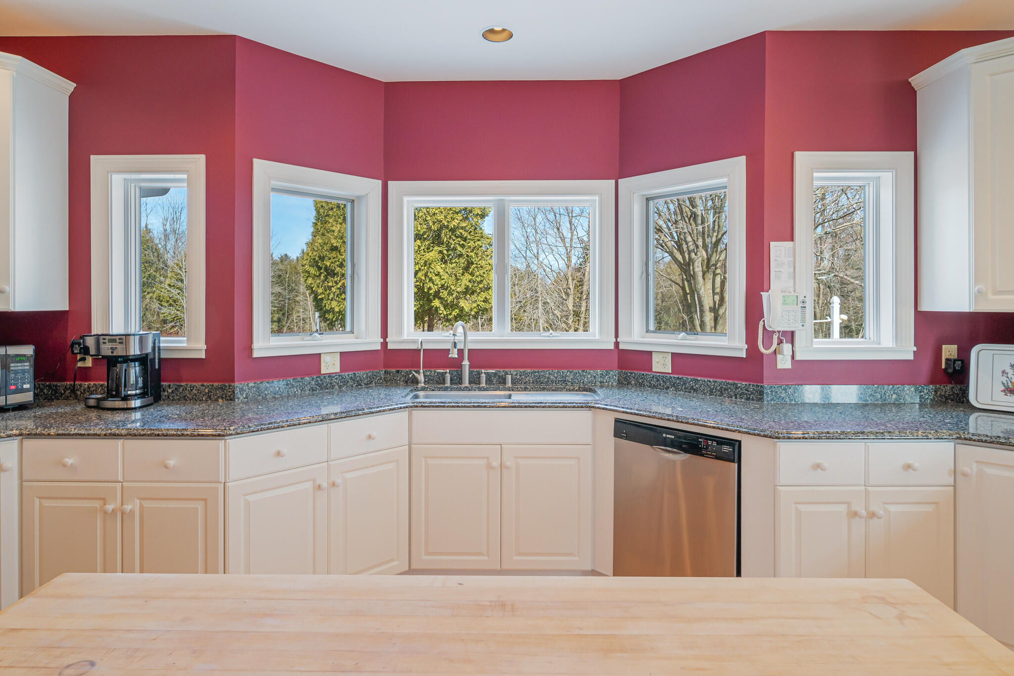 5001 South 10th Street Manitowoc, WI 54220 - Photo 18 of 50 15 Kitchen