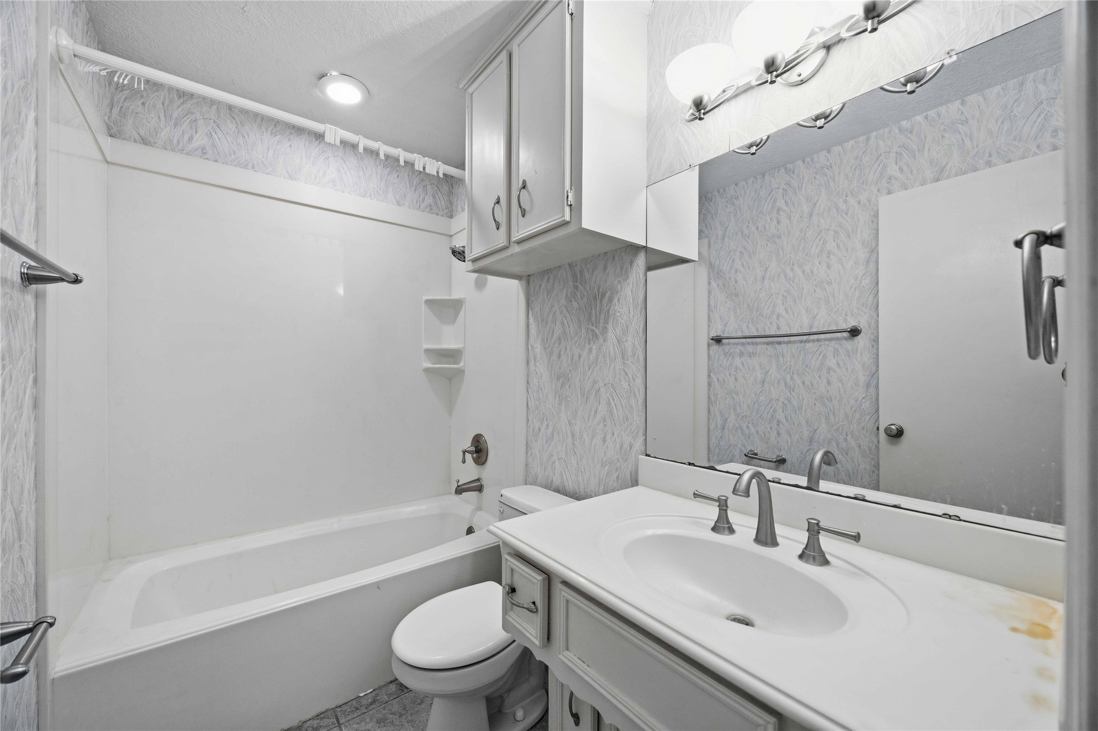 154 Evanston Street Houston, TX 77015 - Photo 11 of 20