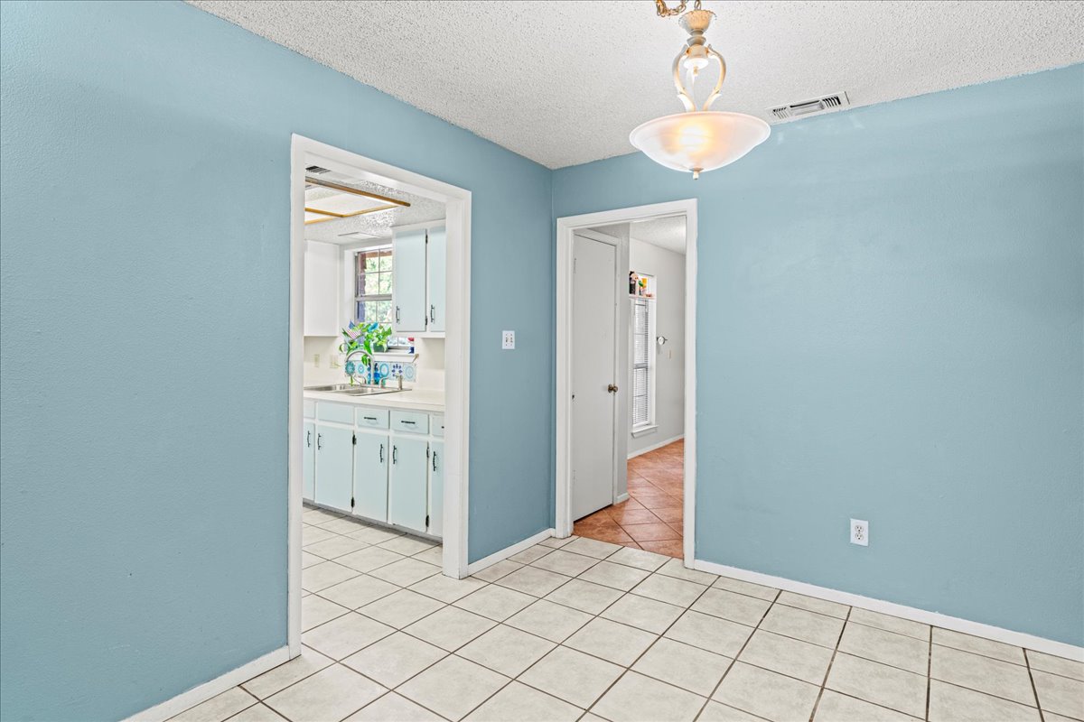 5403 Valencia Court Georgetown, TX 78628 - Photo 29 of 34 a view of an entryway with wooden floor