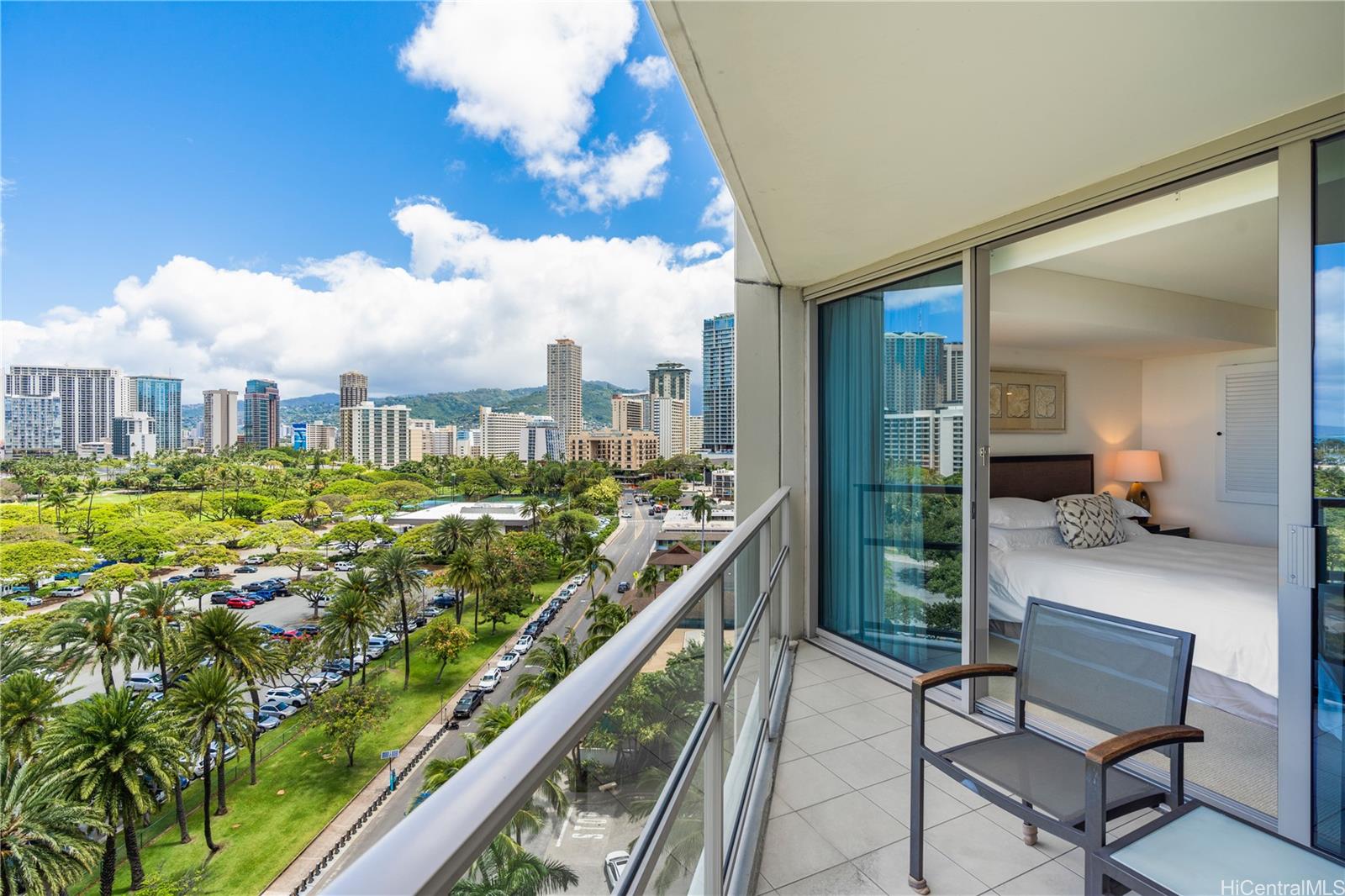 223 Saratoga Road, Unit 1115 Honolulu, HI 96815 - Photo 21 of 25 a view of swimming pool from a balcony
