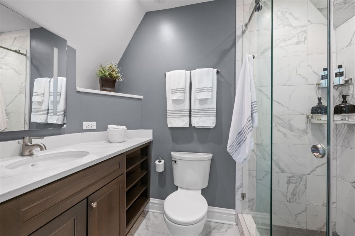 1137 Locust Road Wilmette, IL 60091 - Photo 29 of 63 Gallery Image 29
