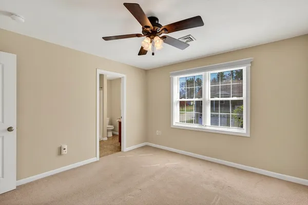 $2,500 | 33 Caffoni Drive, Unit 33, Leominster, MA 01453