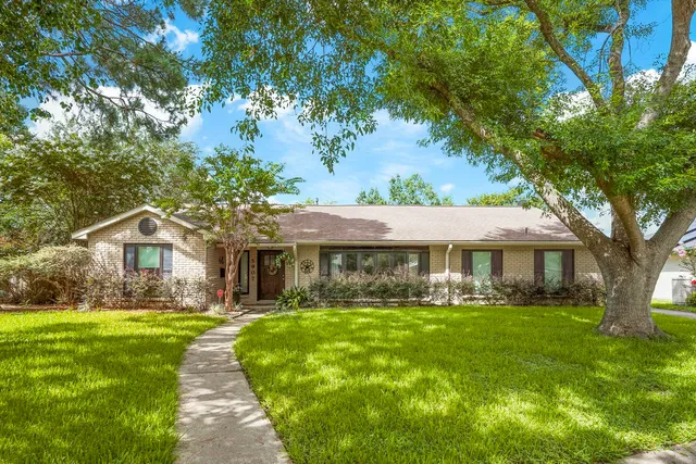 $385,000 | 5907 Beaudry Drive, Houston, TX 77035